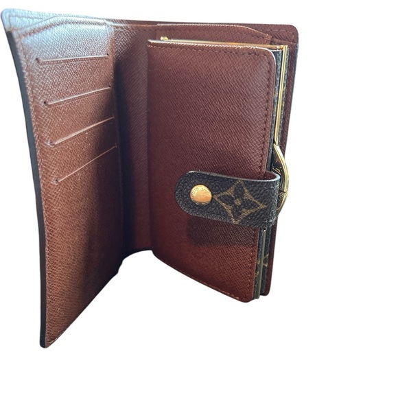Louis Vuitton Monogram Kiss lock Wallet - Picture 3 of 6